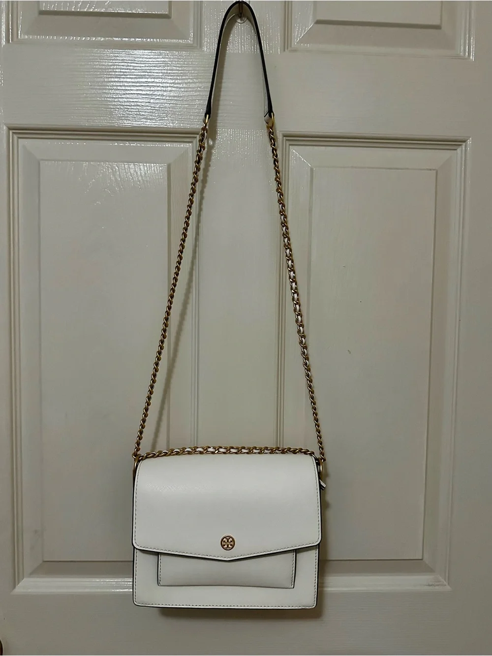 Tory Burch Robinson Convertible Leather Shoulder Bag in New Cream Color